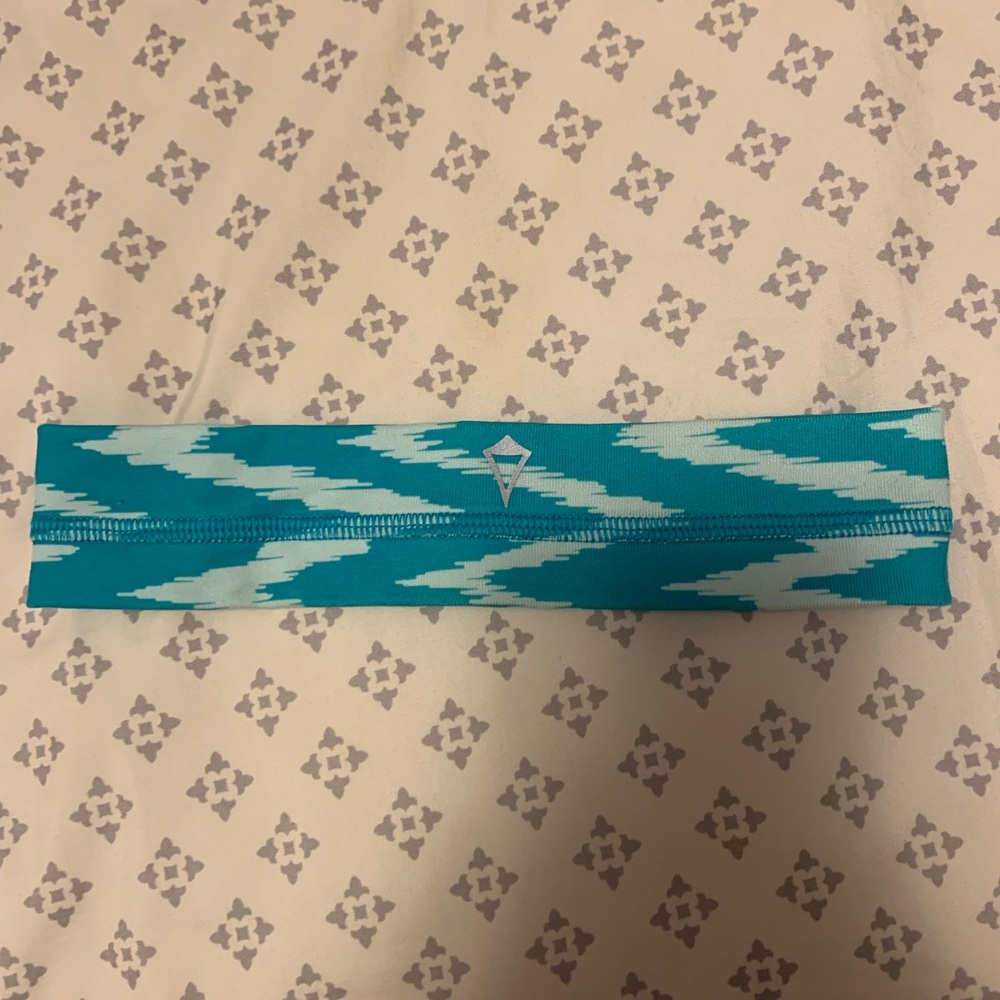 Blue patterned ivivva headband